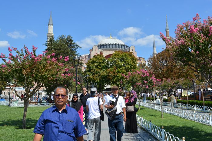 Little Christian blood as possible should be shed