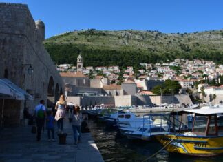 The Fifth Military Gate