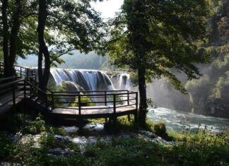 Porta Hebraica and Gate of Perama