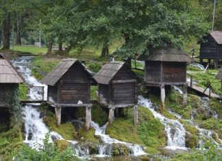 Fires and Buildings Near the Harbour of Julian